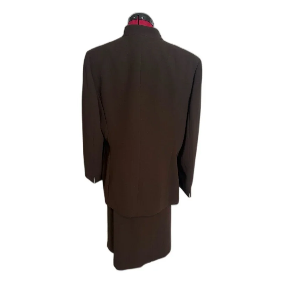Le Suit Skirt Suit Woman's Size 16 Brown 2-Piece Set Blazer & Skirt